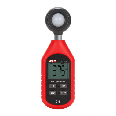 MAX/MIN、自動關機、數據保持、過載指示、 LCD 背光、低電量指示